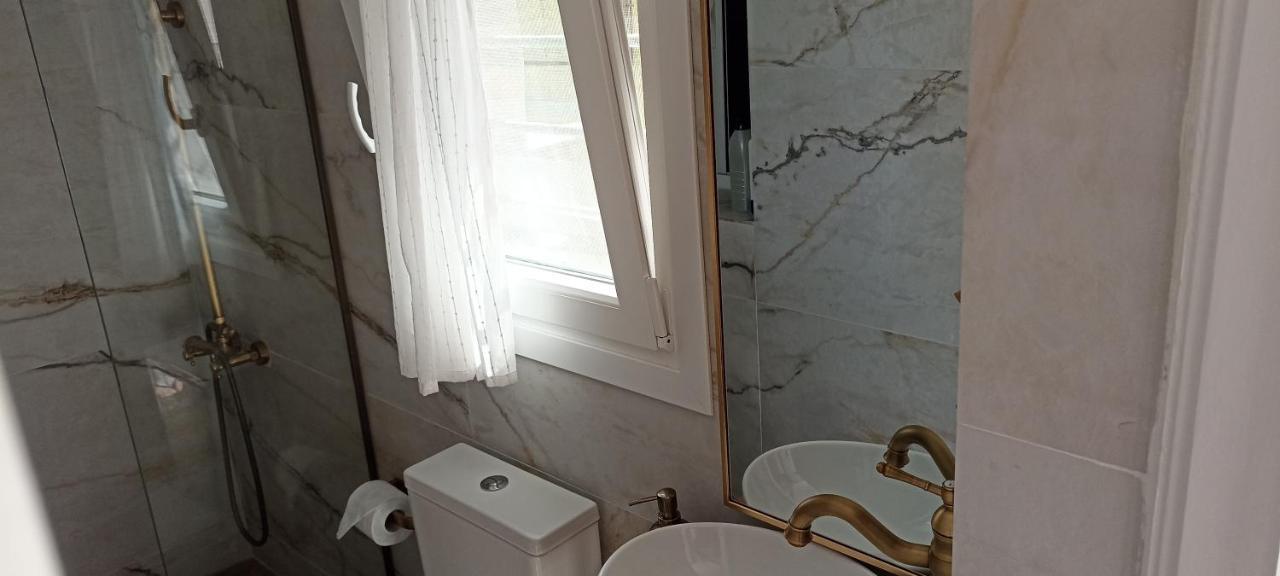 Athina'S Little Apartment เทสซาโลนิกิ ภายนอก รูปภาพ