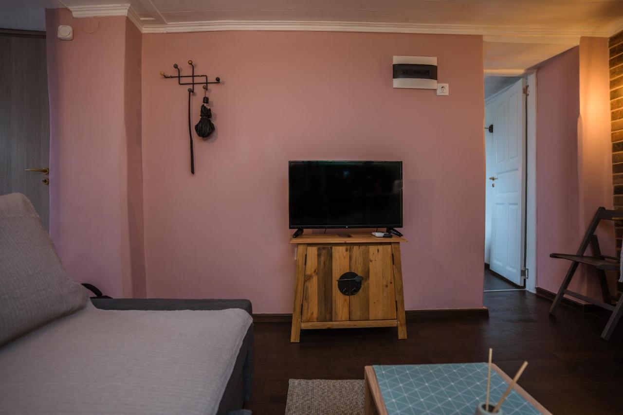 Athina'S Little Apartment เทสซาโลนิกิ ภายนอก รูปภาพ